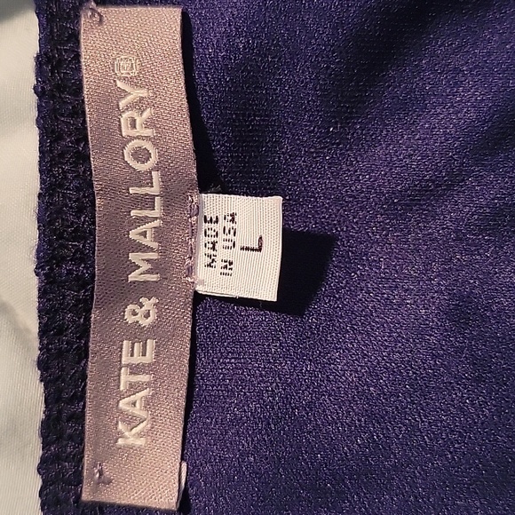 Navy Lace Dress - Picture 6 of 8